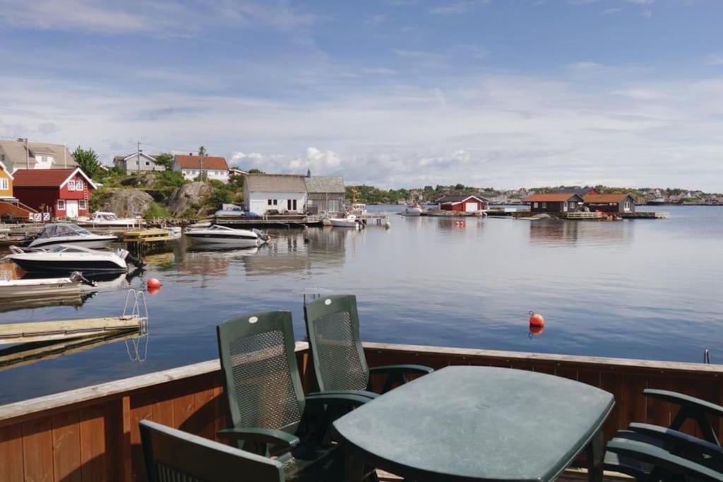 Ferie Pa Bryggekanten I Kristiansand, Flekkeroy Buitenkant foto