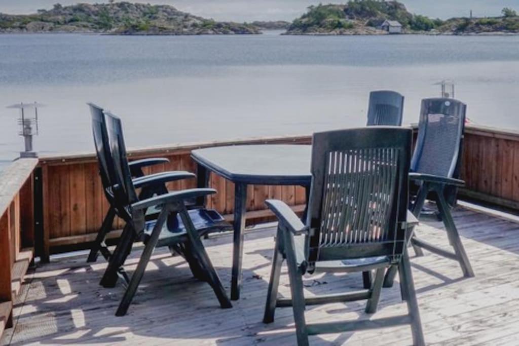 Ferie Pa Bryggekanten I Kristiansand, Flekkeroy Buitenkant foto