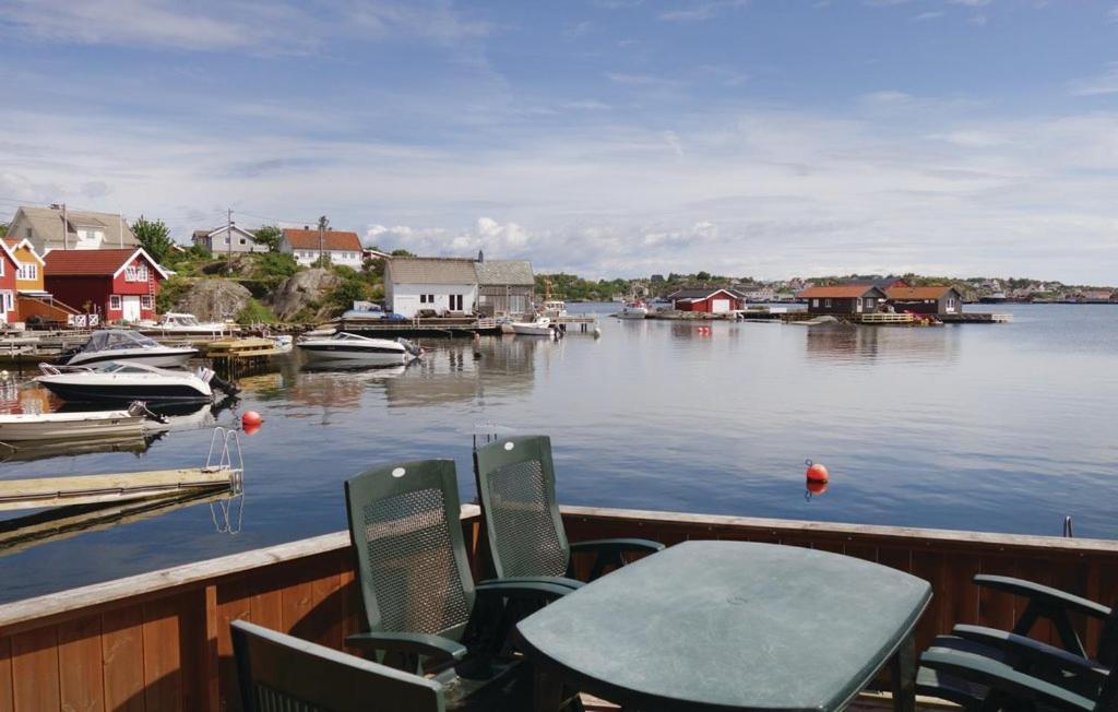 Ferie Pa Bryggekanten I Kristiansand, Flekkeroy Buitenkant foto